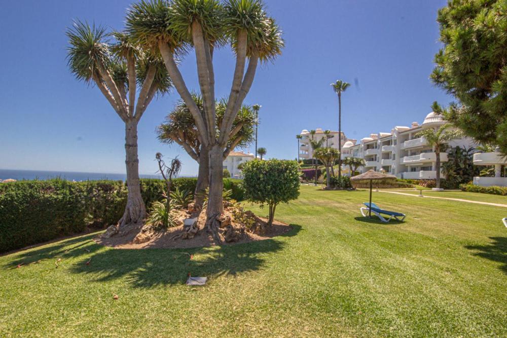 Wonderful 2 Bed Apartment With Stunning Sea Views Sitio de Calahonda Esterno foto