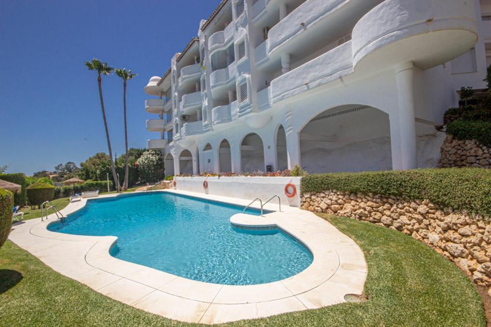 Wonderful 2 Bed Apartment With Stunning Sea Views Sitio de Calahonda Esterno foto